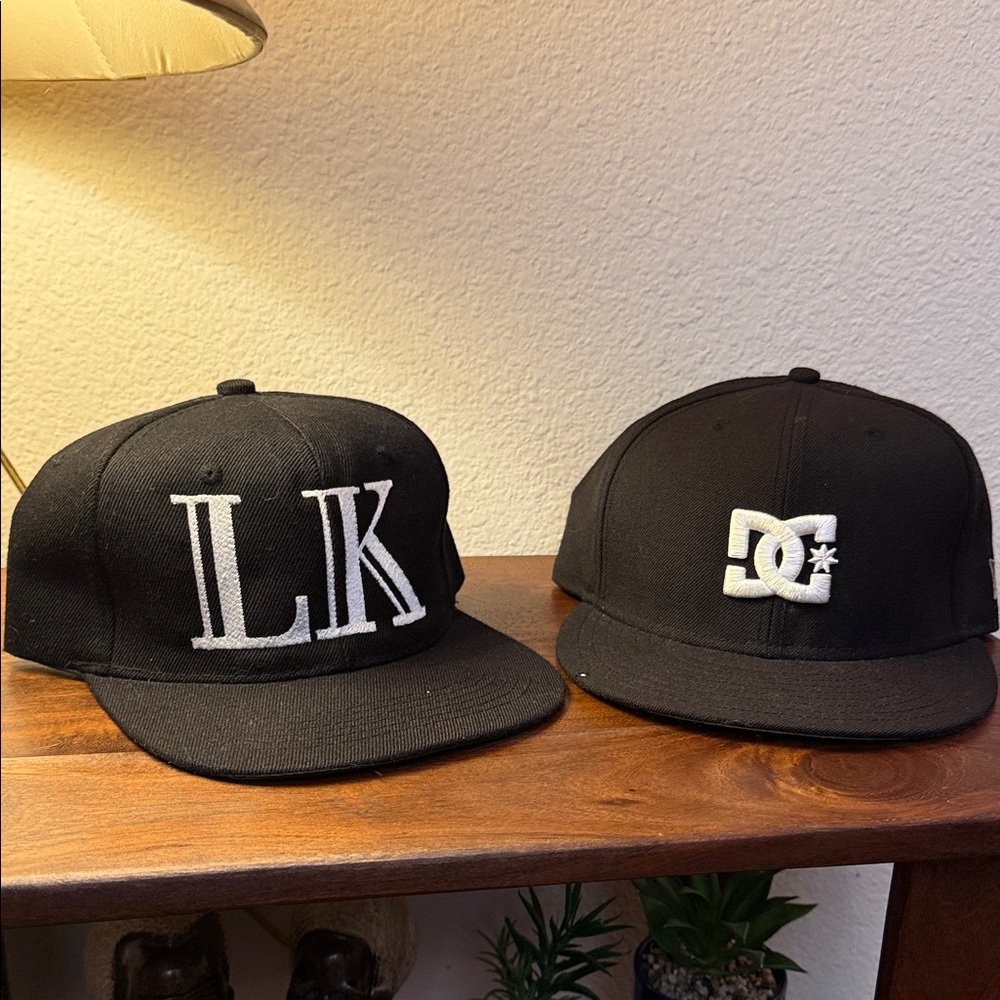 2 Black Cap Set one snapback the other one fitted
